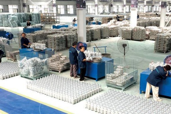 Insulator Cementing Area
